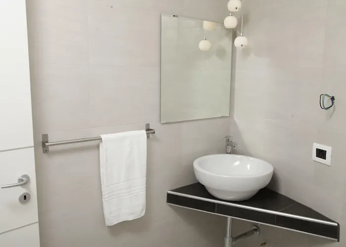 Guest house Maison Maneli 4*